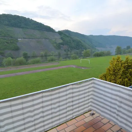 On The Moselle In Dhron Apartment *